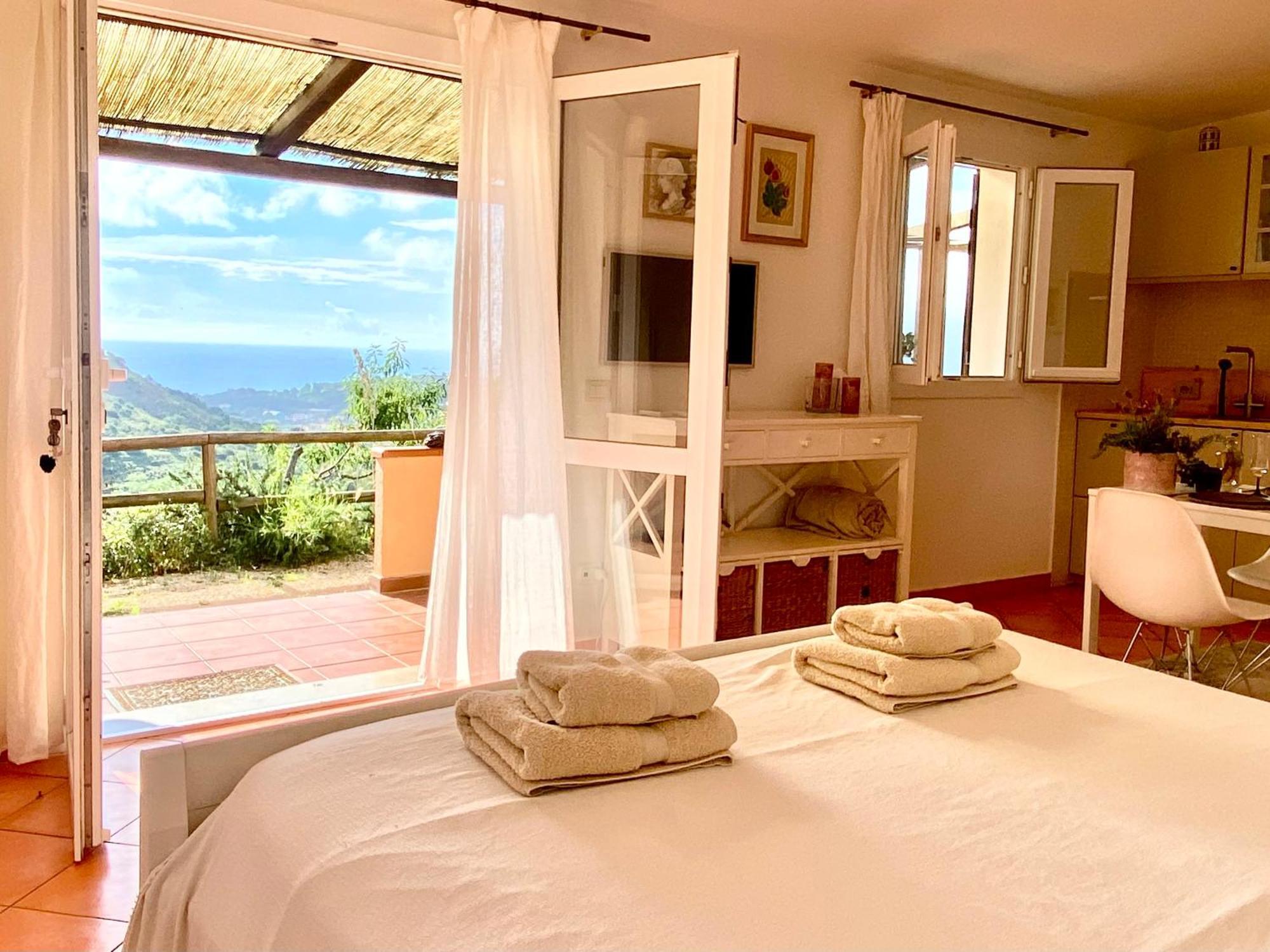 Aria Di Collina - Isola D'Elba Apartment Porto Azzurro Bagian luar foto